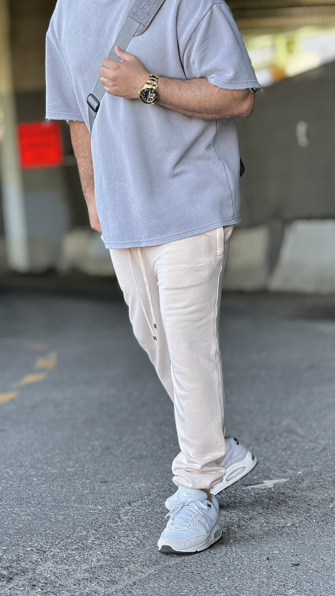 Pantsbysire's tweet photo. Engineered for the right stacking, clean lines, and everyday movement. Sneakers approved. #menpants #sneakerhead #kotd https://t.co/G7VvRKWVXd