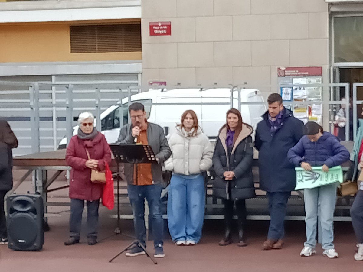 Progrés.scc valora molt positivament l’acte institucional del 8 de març a la Plaça les Vinyes a Santa Coloma de Cervelló que ha comptat amb la participació activa de l'alumnat de l'escola Montpedrós.