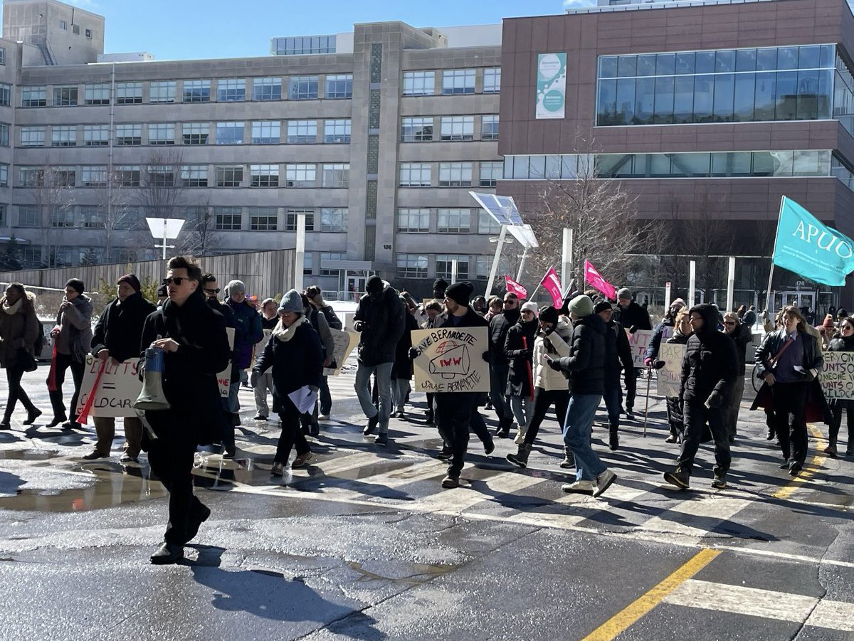 Seamus Fleming (@seamuspoli) on Twitter photo March at University of Ottawa to Save Bernadette Daycare <a href="/APUOtt/">APUO</a> <a href="/scfpcupe2626/">SCFP-CUPE 2626</a> <a href="/seuo_uosu/">Syndicat étudiant uOttawa Students' Union</a> <a href="/iww/">Industrial Workers of the World</a> <a href="/leveller_ottawa/">The Leveller</a> <a href="/OttawaACORN/">Ottawa ACORN</a> March at University of Ottawa to Save Bernadette Daycare <a href="/APUOtt/">APUO</a> <a href="/scfpcupe2626/">SCFP-CUPE 2626</a> <a href="/seuo_uosu/">Syndicat étudiant uOttawa Students' Union</a> <a href="/iww/">Industrial Workers of the World</a> <a href="/leveller_ottawa/">The Leveller</a> <a href="/OttawaACORN/">Ottawa ACORN</a>