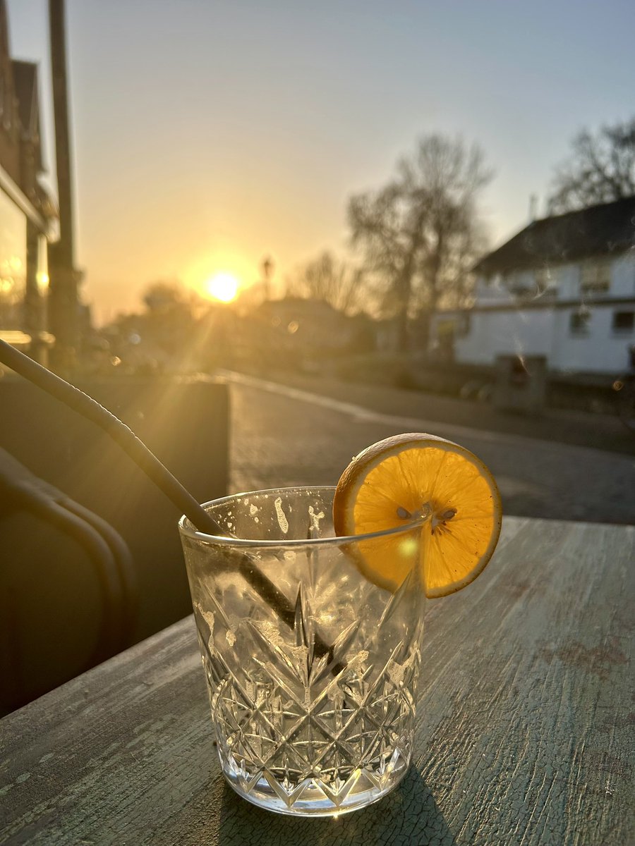 Heerlijk zonnige dag. #heerenveen #noflik #terrasweer