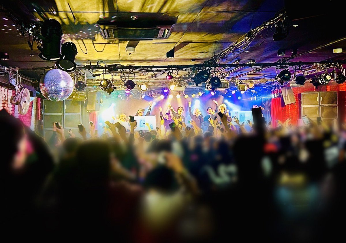 world_dai_star's tweet photo. #ワールドダイスター 公式DJイベント
ワールドダイスター DJ Party ～Dream Junction～💃

深夜公演が無事に終演いたしました🌟

ご来場いただいた皆様、有難うございました！🪩

第三弾も企画進行中…👀！？続報をお楽しみに！
引き続き、ワールドダイスターをよろしくお願いいたします🌸

#ユメステ https://t.co/Pkbvvr5ful