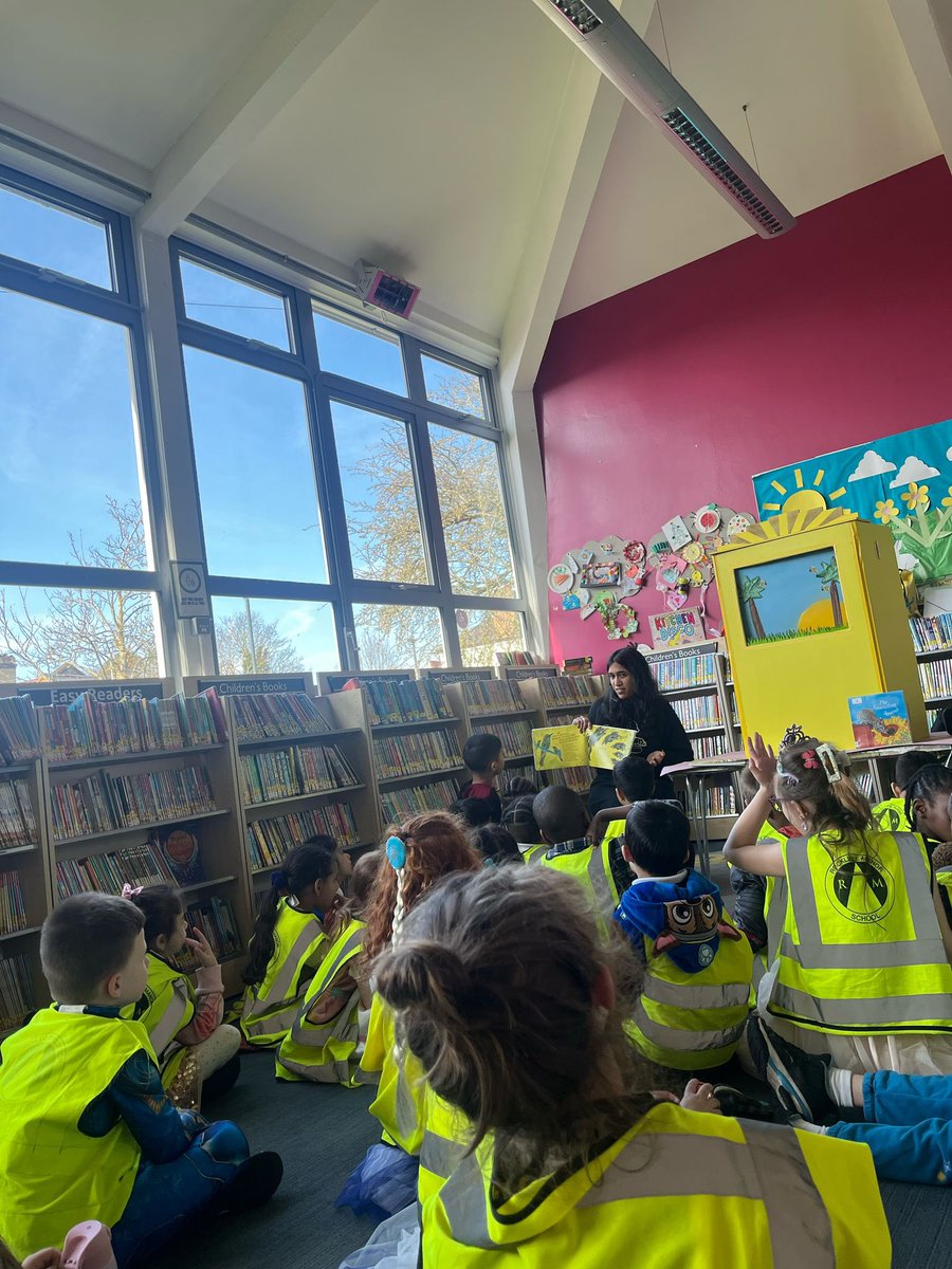 RockliffeManor's tweet image. Year 2 had a fantastic time at the library on World Book Day, enjoying a captivating story read by @starlighthcsaul! It was an amazing and fun experience that sparked our love for reading @IPAT_Edu @SladeLibrary