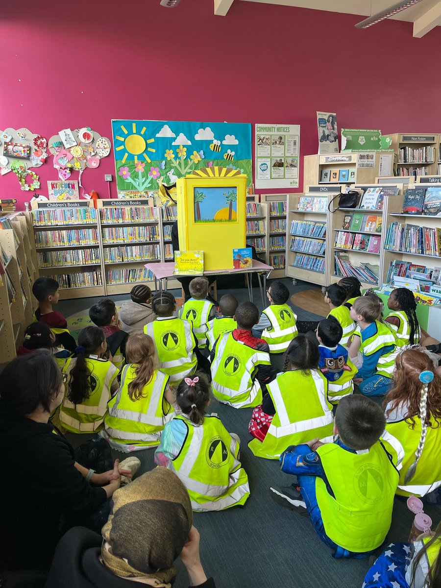 RockliffeManor's tweet image. Year 2 had a fantastic time at the library on World Book Day, enjoying a captivating story read by @starlighthcsaul! It was an amazing and fun experience that sparked our love for reading @IPAT_Edu @SladeLibrary