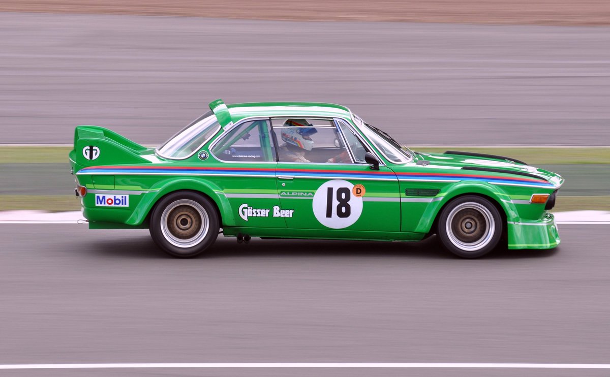 Retromania4ever's tweet photo. BMW CSL Batmobile ♻️
🇩🇪 #Motorsport https://t.co/KoTZQzKKDI
