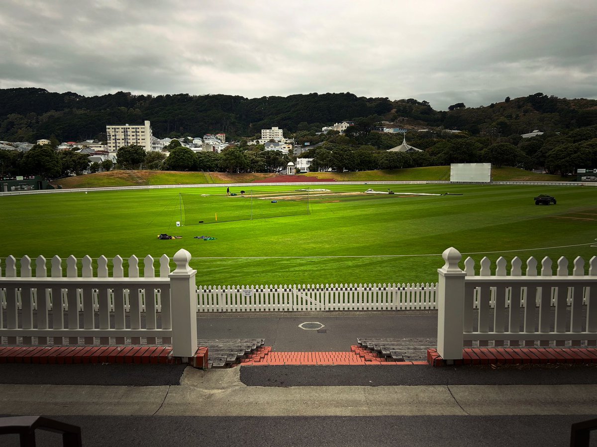 Plunket Shield | Round 5

The final day of the Plunket Shield fixture here is underway at 10.30am with Otago set to resume on 20-1 in pursuit of 389 to defeat Wellington