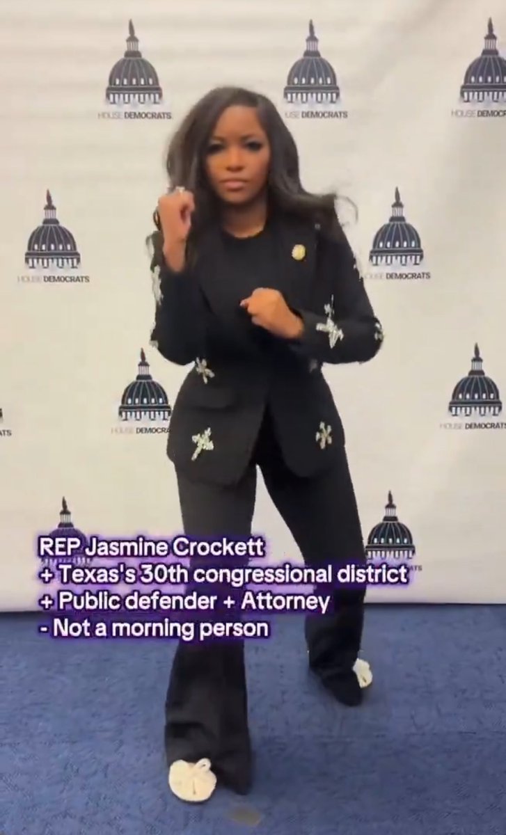 If this is your fighter, 
You gettin’ your ass whooped. 

Choose better. 😂😂😂