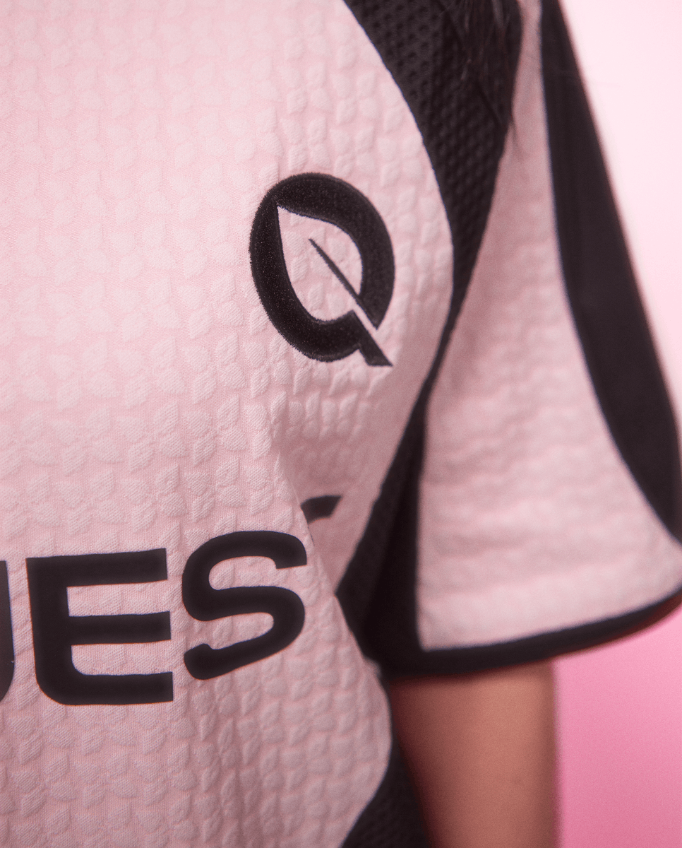 FlyQuestRED's tweet photo. 👀🌸🔜 https://t.co/X5RLWbImAk