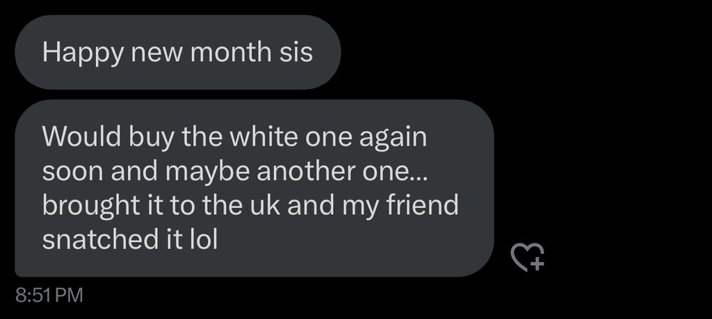 PrechgoldCrafts's tweet image. Shinning the spotlight on our bestselling Bag and how it’s was styled by our amazing March Queen @FavorGrace90 

3rd frame: Review from a returning customer 🤩🤩