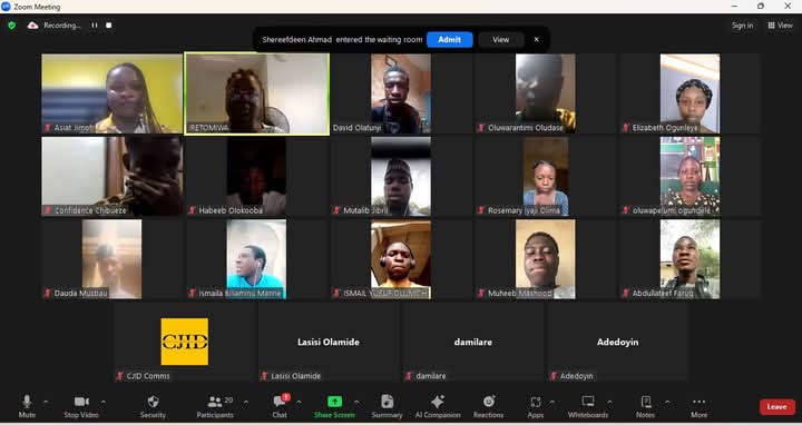 Olami5576X's tweet photo. Glad to be among the 20 journalists trained by @CampReporterAFR in partnership with @CJIDAfrica on how to use social media to amplify our stories. https://t.co/JooXnX79I5
