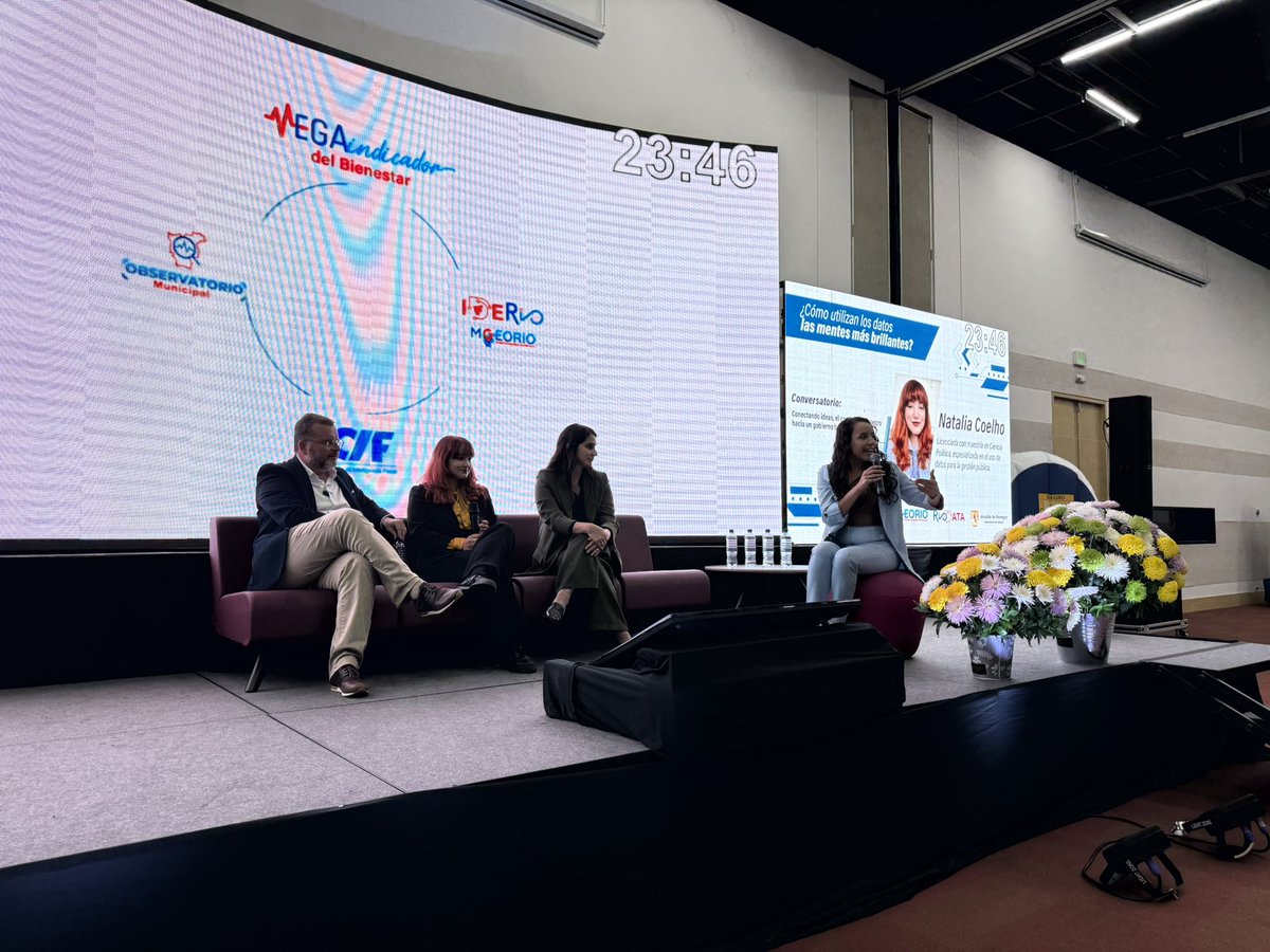AlcRionegro's tweet photo. #RioData “Rionegro es un municipio que va muy adelante y que a través de los datos está terminando de construir una ciudad muy innovadora”, Natalia Coehlo https://t.co/G2ipla6flP