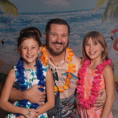 GeoffLouvar's tweet photo. #NewProfilePic https://t.co/7ENXeqs73E