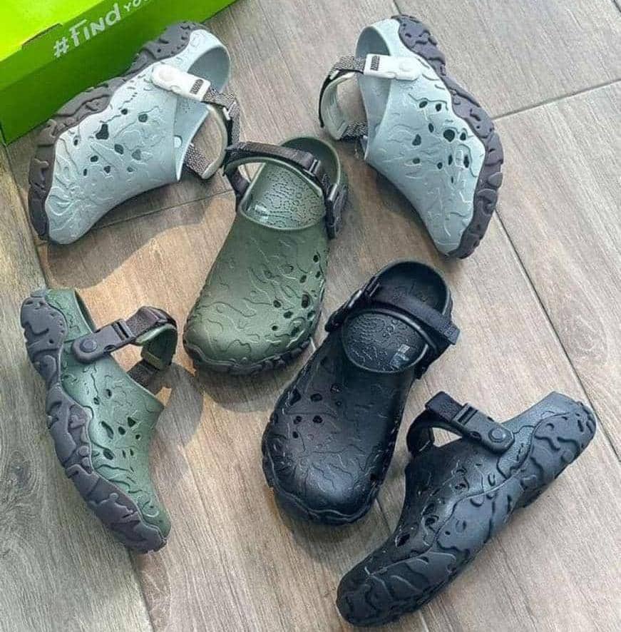 Jvybee_x's tweet photo. Available in different sizes 

Sizes: 40-45

Price:🏷️25,000

Location: Kaduna (Nationwide delivery)
Call or WhatsApp:09029020391 https://t.co/jTVexjsS0b