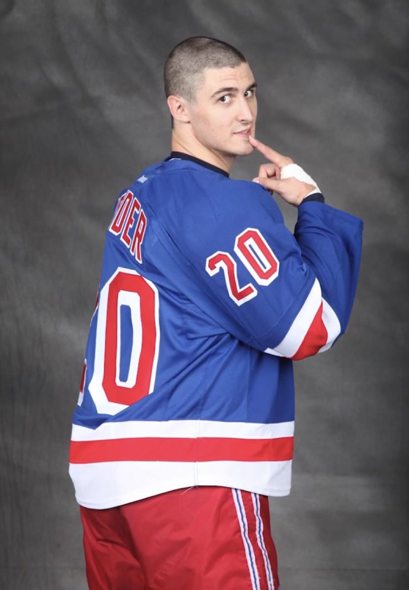 chris kreider respecter (@jonmoxieys) on Twitter photo 