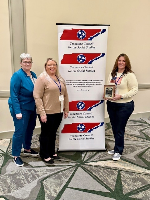 Congratulations to Harriman High School's Debra Stout for earning the Social Studies Teacher of the Year Award  from the Tennessee Council for the Social Studies.