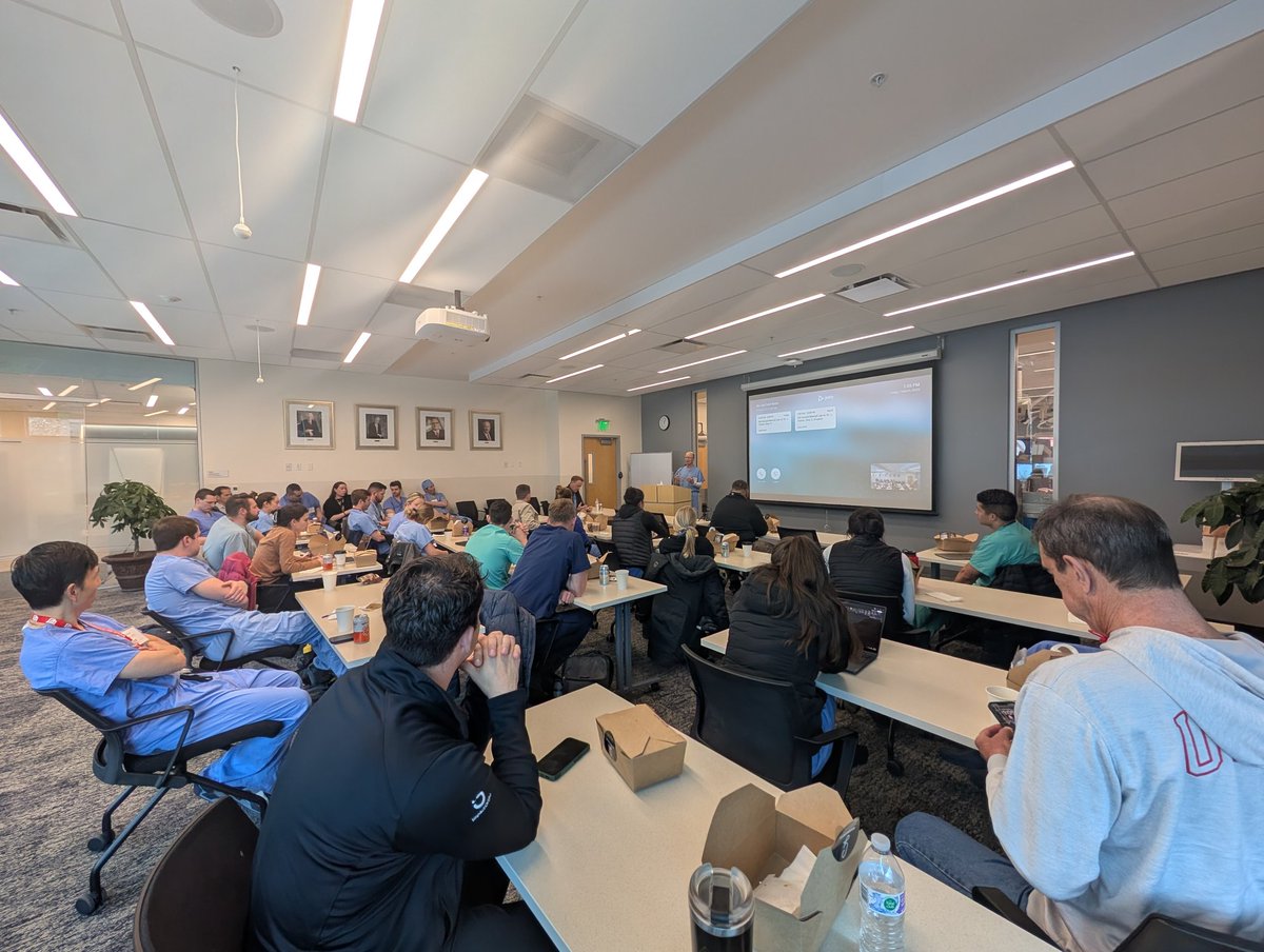 The 3rd annual UUOC 2025 Metcalf Memorial Visiting Professor event is in full swing. Special guest, John 'J.T.' Tokish, MD.  

#OrthoTwitter #ShoulderSurgery #Arthroscopy #Open #Metcalf