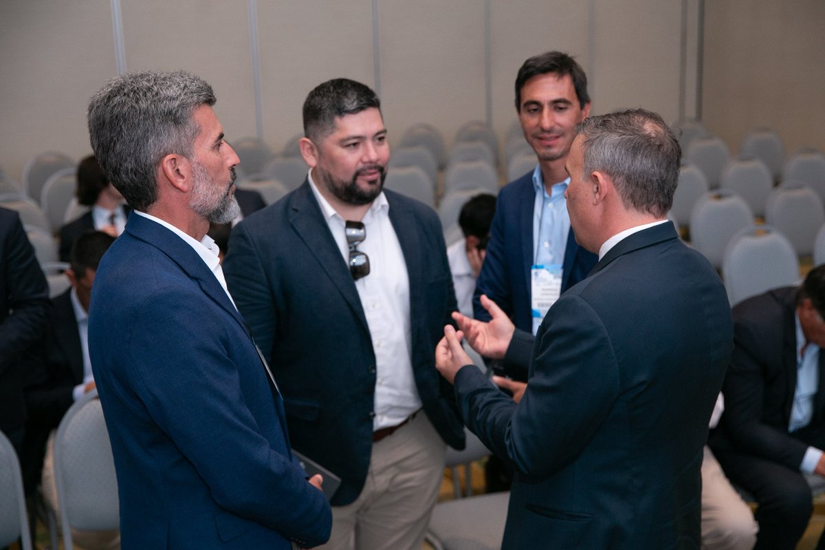 TRANSPARENCIA Y EFICIENCIA: EL MOTOR PARA LAS INVERSIONES Y EL DESARROLLO

En la <a href="/ciudaddemendoza/">Ciudad de Mendoza</a> venimos aplicando desde hace años políticas de eliminación de impuestos y tasas, y simplificación de trámites, para promover la inversión y las oportunidades de empleo. 

Gracias a