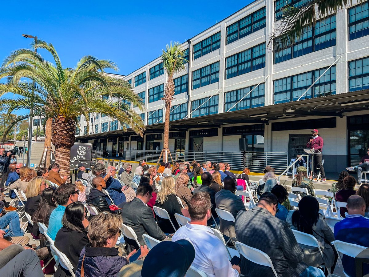 LiftJax's tweet image. Such great energy OutEast yesterday at the opening of the Union Terminal Warehouse! In a location right at the edge with Downtown and a building so historically significant to the neighborhood and the city, it’s great to see a mixed-use concept bringing people from all walks of…