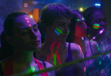 Respirando bajo el agua (Éric Lamhène) cinemaldito.com/respirando-baj…