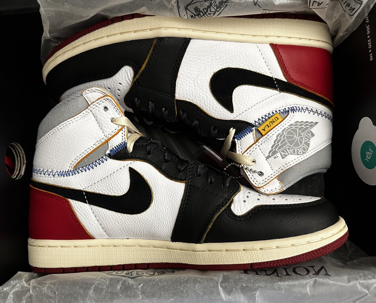 beijingdou's tweet image. Mail call: Got these Union Chicago / Shadow Jordan 1s to go with the OG Black Toes.