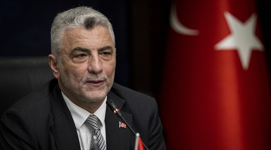 onedio's tweet photo. Ticaret Bakanı Ömer Bolat: 

"Türkiye, artık Dünya Bankası göstergelerine göre üst gelir grubundaki ülkeler ligine yükseldi."

📌Bu arada, kişi başına düşen milli gelirimiz de 15 bin 463 dolar. https://t.co/bou3YlcJuw