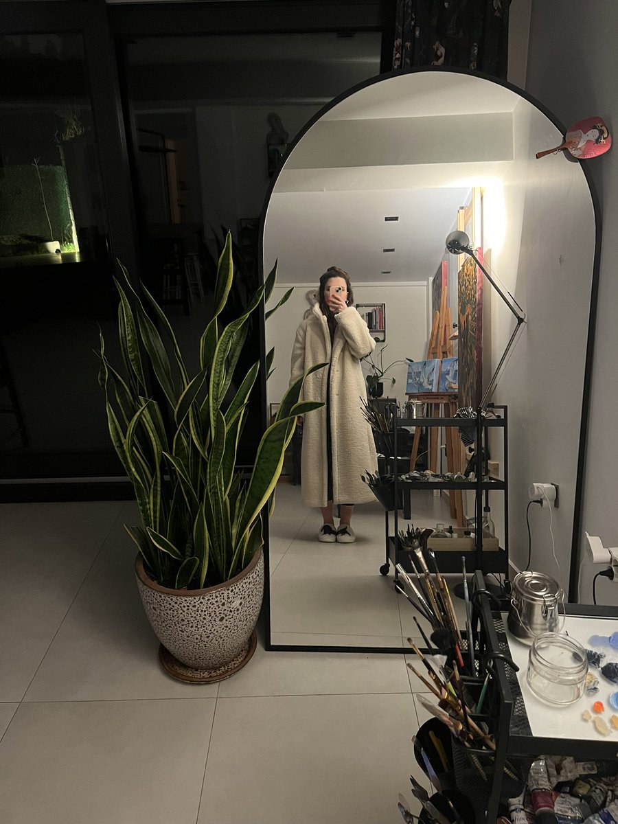 Gn 
from <a href="/iremhakyemez/">iremhakyemez.eth ⋮</a>’ s studio 🖤