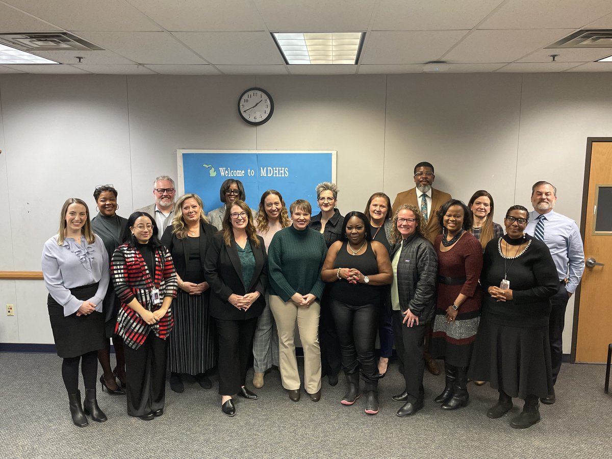 Elizabeth Hertel (@mdhhs_director) on Twitter photo Kinship caregivers are essential, and this week I was in Detroit to discuss how <a href="/MichiganHHS/">Michigan HHS Dept</a>'s proposed FY26 budget would invest nearly $90 million to keep kids safe, including expanding kinship support across MI. Kinship caregivers are essential, and this week I was in Detroit to discuss how <a href="/MichiganHHS/">Michigan HHS Dept</a>'s proposed FY26 budget would invest nearly $90 million to keep kids safe, including expanding kinship support across MI.