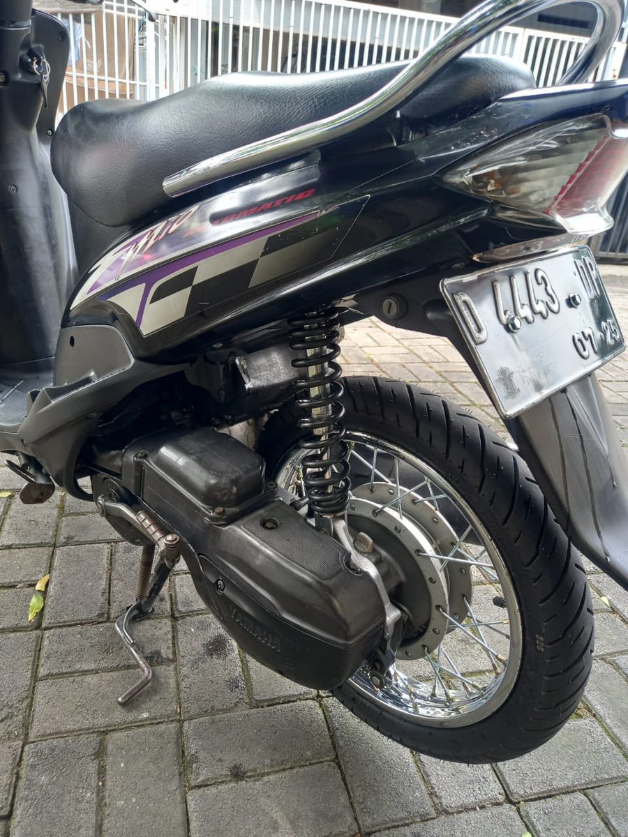 Mio 2004 non step nih
Orikinyis
Harga sesuai kondisi

Masih di Bandung
Siap kirim kemana pun 🤝✨