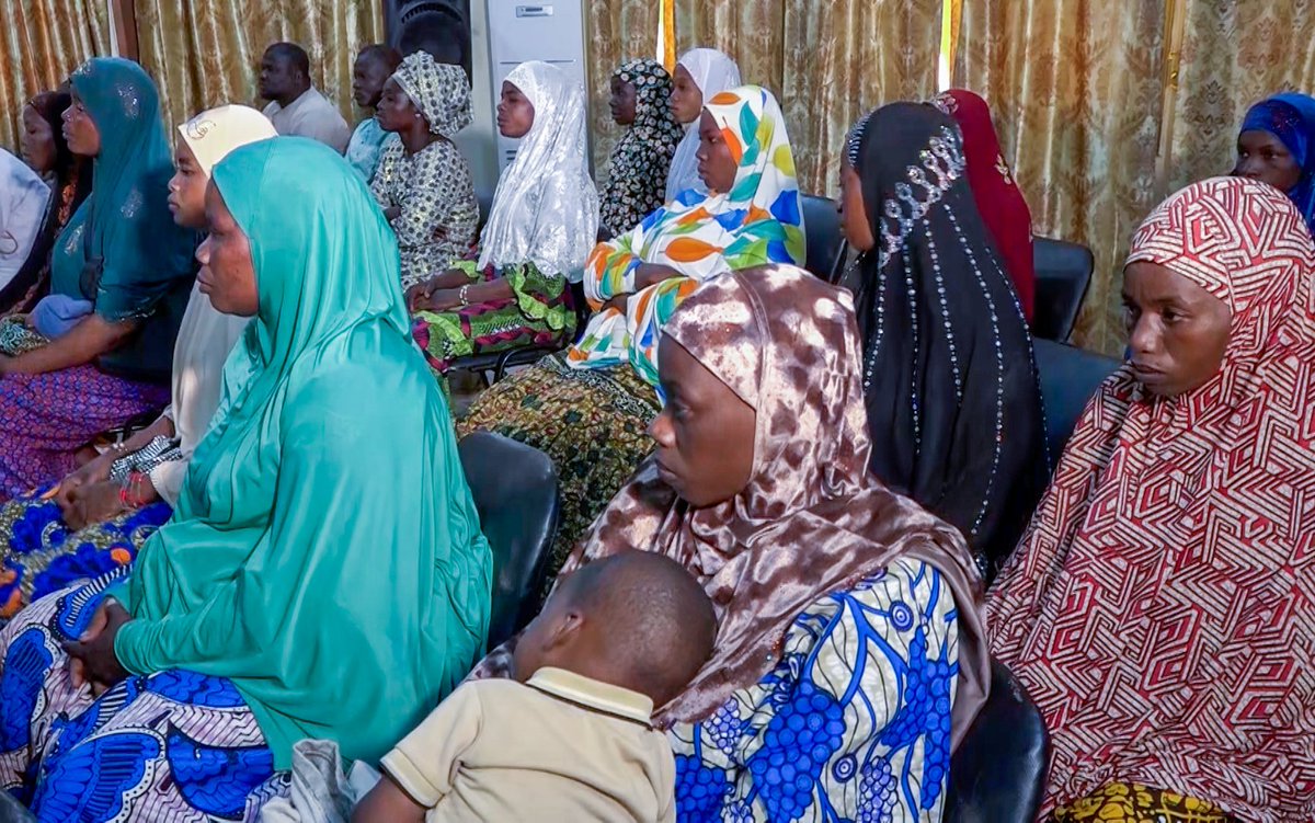 DaMaguy20's tweet image. Je me félicite de l’engagement du #REFED aux côtés du gouvernement pour soutenir les femmes et filles déplacées. Protection, autonomisation et lutte contre les #VBG restent au cœur des priorités du Chef de l’État SEM #FEGnassingbe pour un Togo plus juste et solidaire. #Solidarité