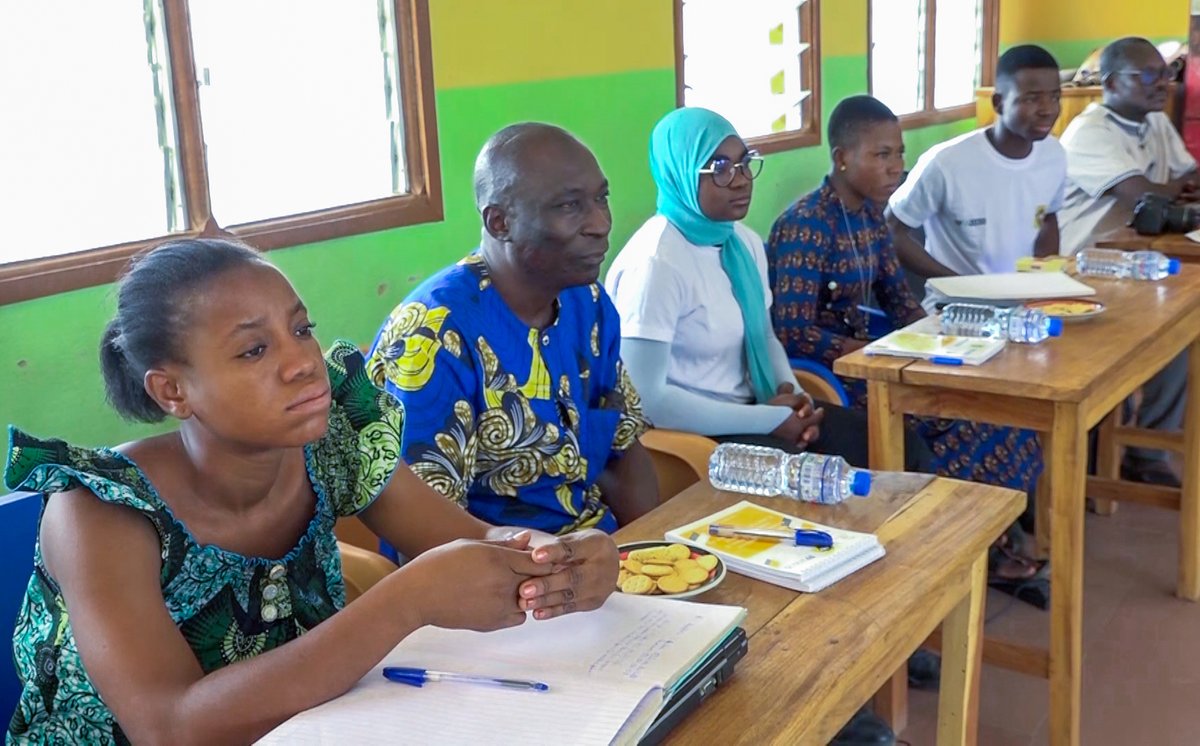 DaMaguy20's tweet image. Je me félicite de l’engagement du #REFED aux côtés du gouvernement pour soutenir les femmes et filles déplacées. Protection, autonomisation et lutte contre les #VBG restent au cœur des priorités du Chef de l’État SEM #FEGnassingbe pour un Togo plus juste et solidaire. #Solidarité