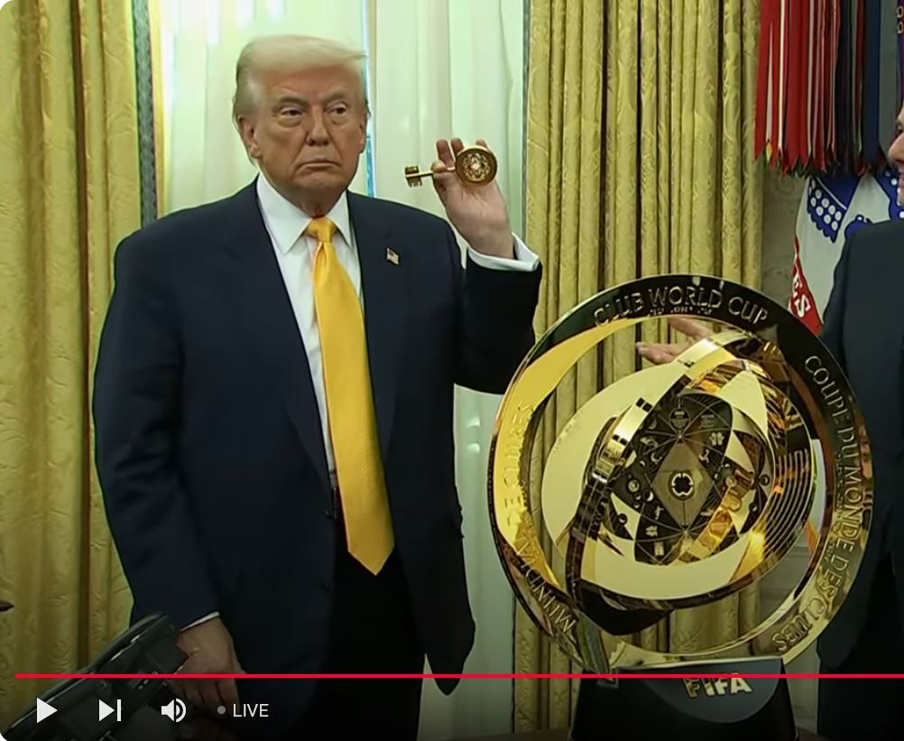 Interesting that the World Cup Trophy is sitting in the middle of the Crypto  Summit Meeting. Could this have to do with the Keep your Eye on the Prize  riddle? #XRP #Riddle #