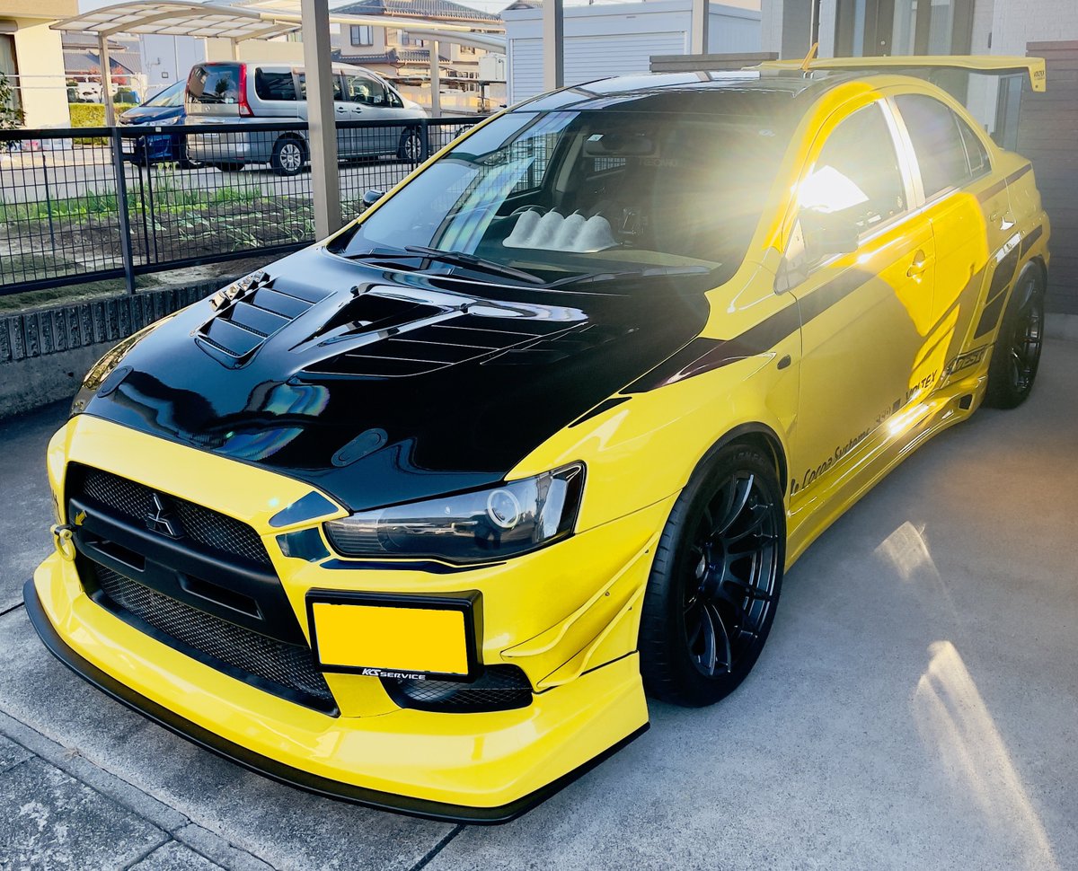 taka_evo tweet media