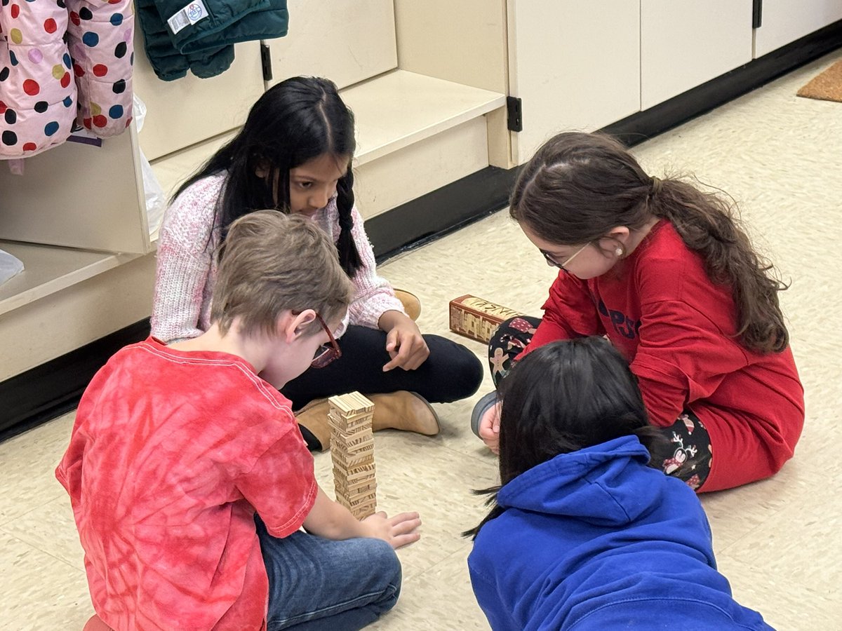 Mrs. Schinski's 2nd Grade Class tweet media