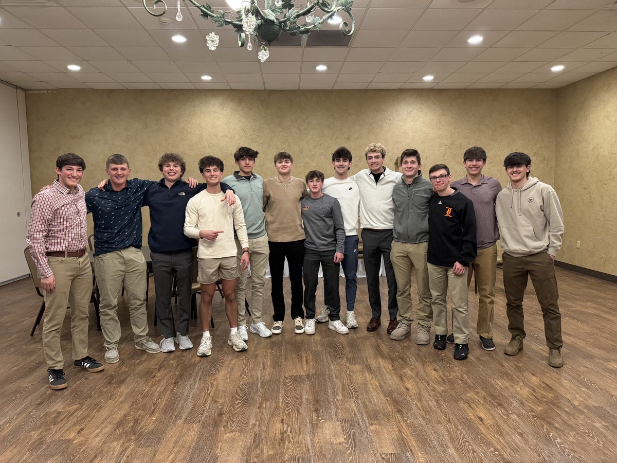 1st TEAM meal! Clean up nice! Thanks Giannilli’s II!