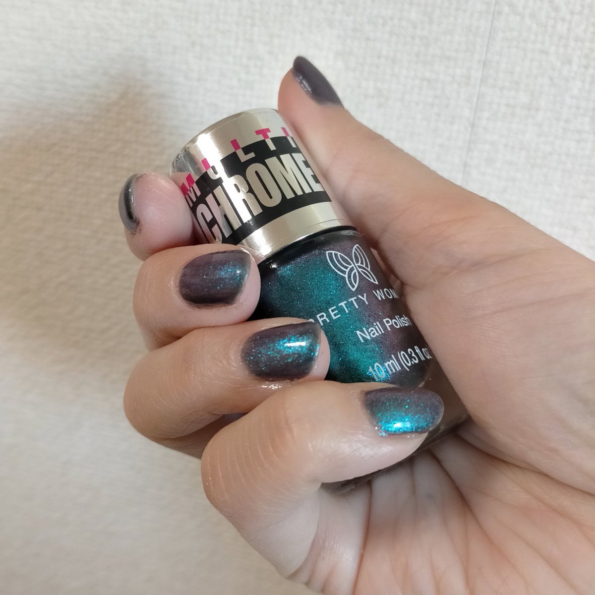hachi_nail's tweet photo. むかしむかし
まだ日本にクレアーズがあったころの購入品…(たぶん)

実際の爪は、瓶のはしっこに見える紫っぽいピンクっぽい偏光がちゃんと楽しめてとてもきれい

さすがに処分しなきゃかなぁ、でも気に入ってるんだよなぁ

液はサラサラだけどトップコートがないと永遠に乾かない系ポリです https://t.co/mMDuzkPMBc