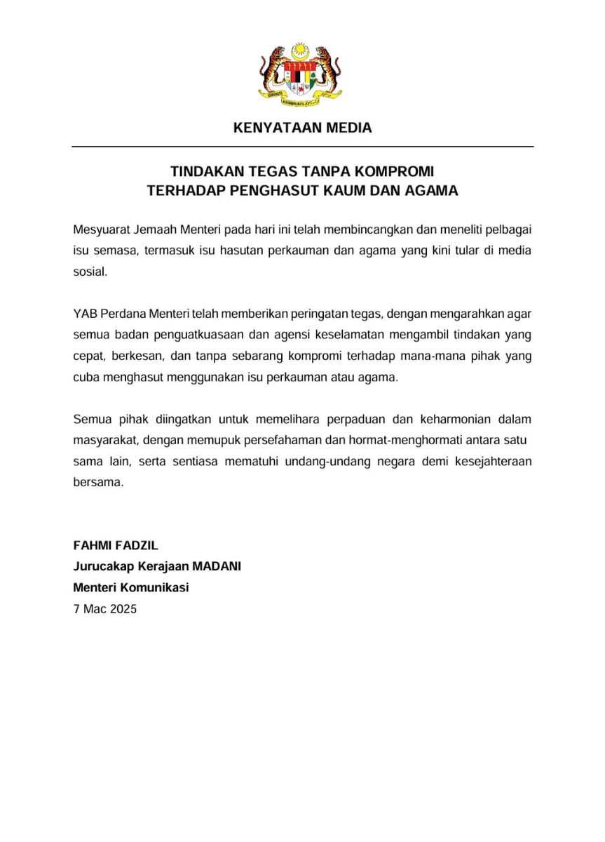 NgaKorMing's tweet photo. Amaran terakhir.

Jemaah Menteri sebulat suara bersetuju tindakan tegas akan diambil terhadap mana2 penghasut kaum dan agama. 

Perpaduan dan keharmonian masyarakat berbilang kaum teras pembangunan negara kita. 

Jgn biar anasir jahat merosakkan keamanan negara &amp; memecahkan kita. https://t.co/xYXGiH17ow