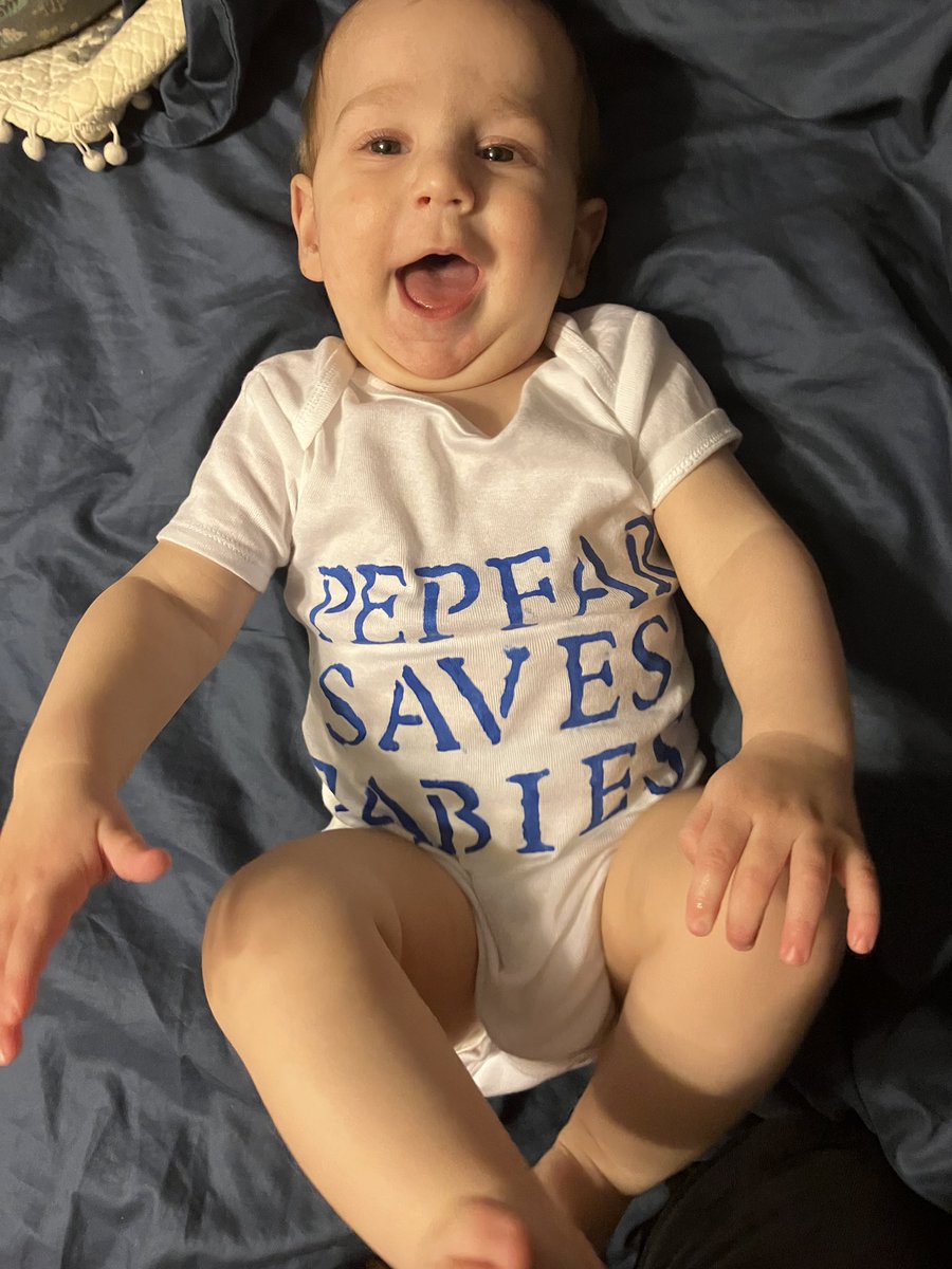 LeahLibresco's tweet photo. I left my 9mo home with a snuffly nose when I went to the @SavePEPFARNow rally today. 

I didn’t have any doubt he’d be alive when I got home 

But, every day without PEPFAR, 1400 moms give birth to HIV+ babies, who could die from a minor cold. https://t.co/Vau04CfVTK