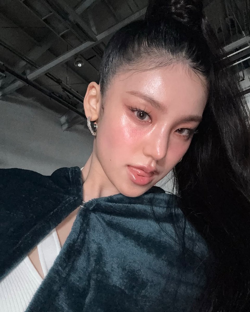 yeji pics tweet media