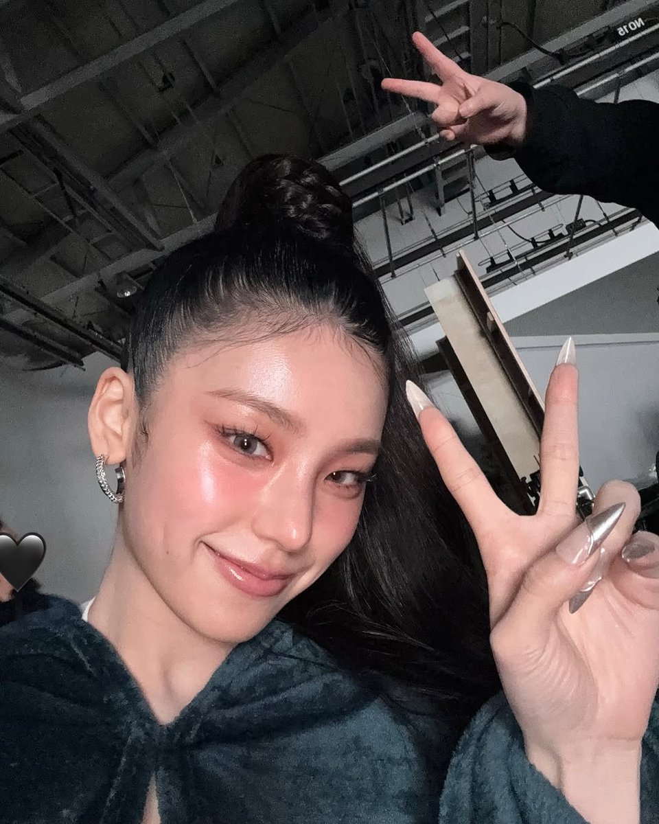 yeji pics tweet media