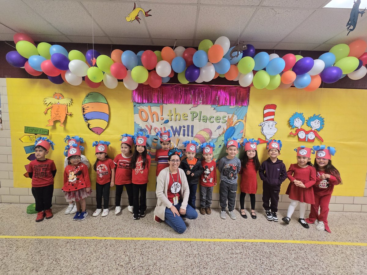 Puenteg1's tweet photo. Pre-k is always fun. #ReadAcrossAmericaWeek 
#FisherES @prekpasadena https://t.co/ebMec8L7W0