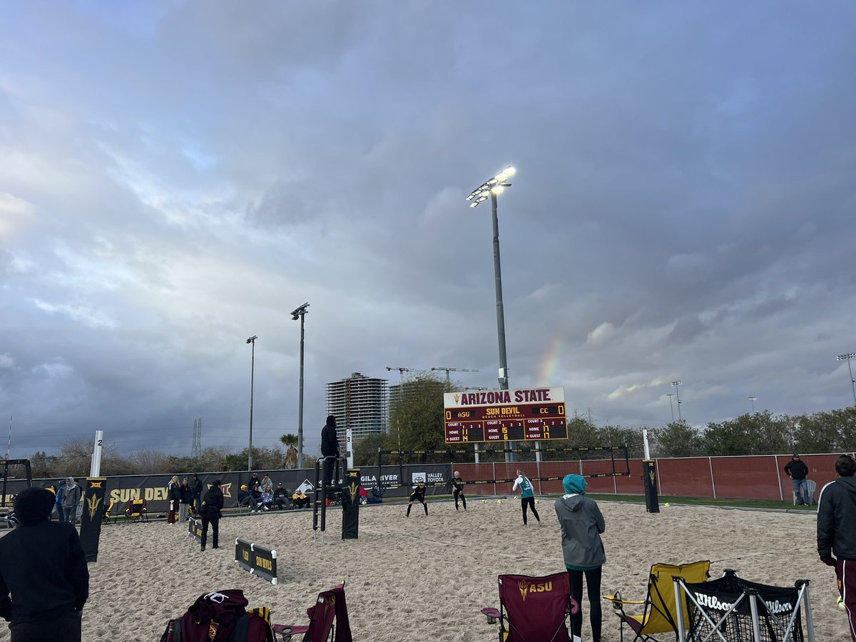 ASUGroundsCrew's tweet photo. It’s been a hectic day here in Tempe but we have a crew that digs deep at the toughest times and always finds a way! COMPLETE team effort today! Who says it doesn’t rain in Arizona? https://t.co/5CB14pRKTm