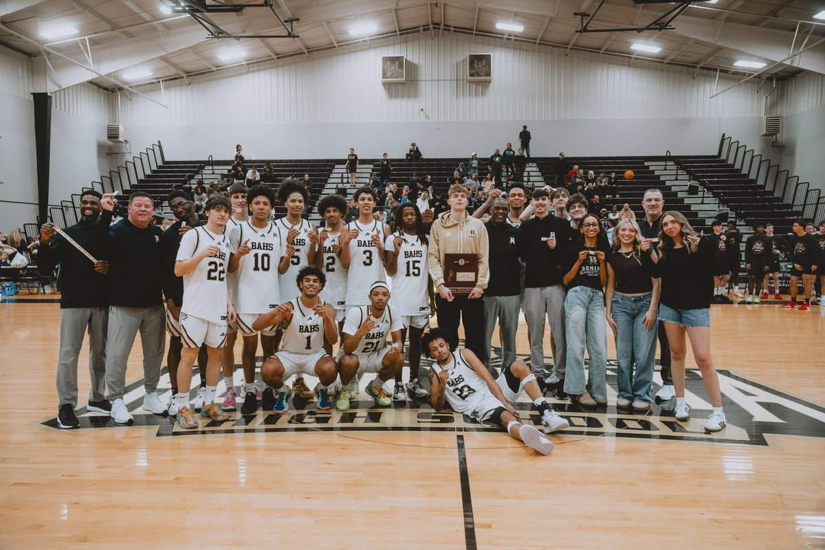 batigersports's tweet photo. STATE BOUND🎟️

The Tigers defeat Edmond North 49-38 to advance to the State Tournament for a third straight season!

#goBA🐅 https://t.co/q733mGvgcG