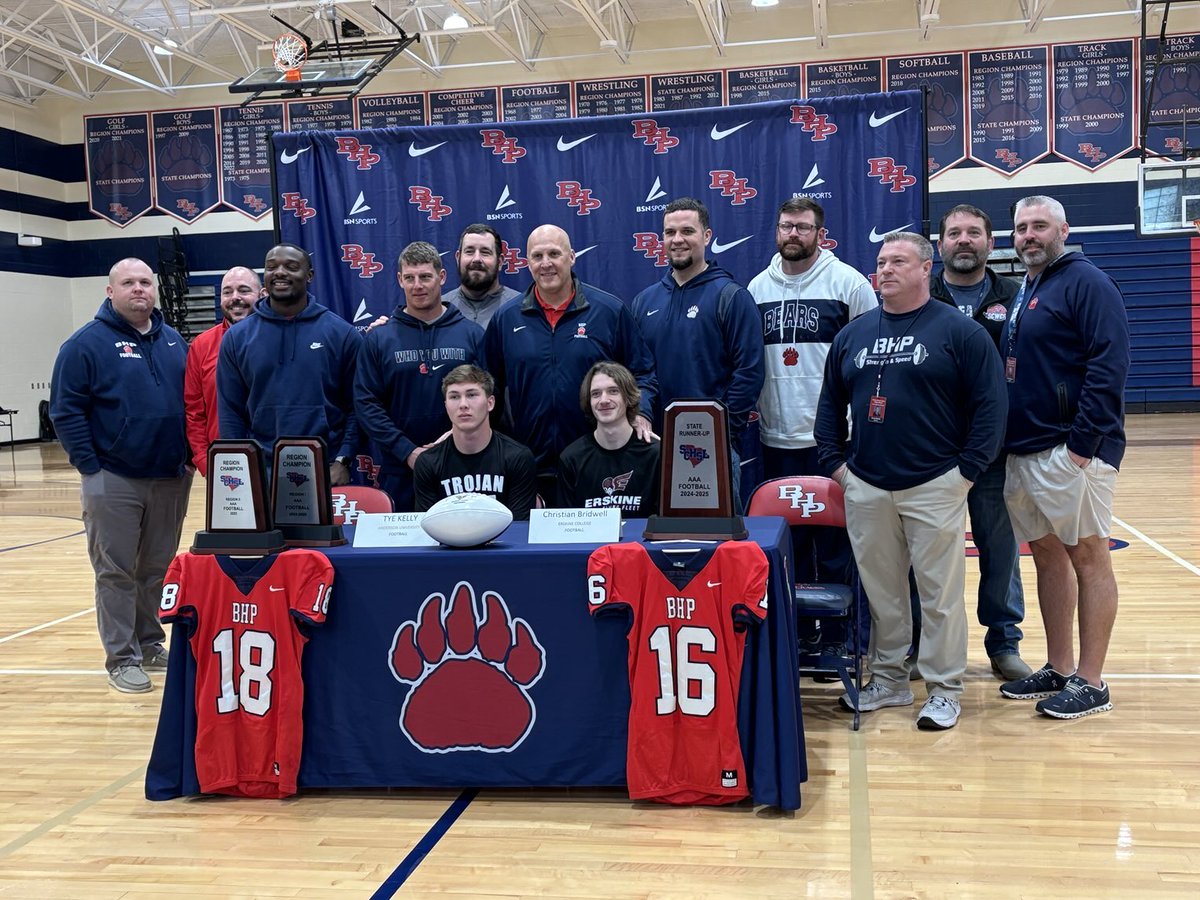 <a href="/BHP_Football/">BHP Football</a> <a href="/TyeKelly23/">TyeKelly23</a> signed today to play football <a href="/AUTrojansFB/">Anderson Trojans Football</a> and <a href="/ChristianBrid25/">Christian Bridwell</a> signed today to play football <a href="/FleetFB/">Erskine Football</a>. #TheBestIsYetToCome #tpw