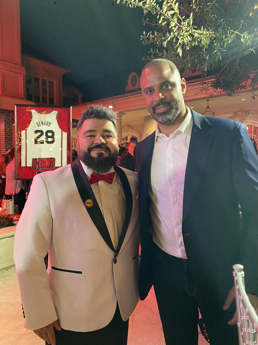 IkeCuellar's tweet image. Rockets Gala! #Liftoff