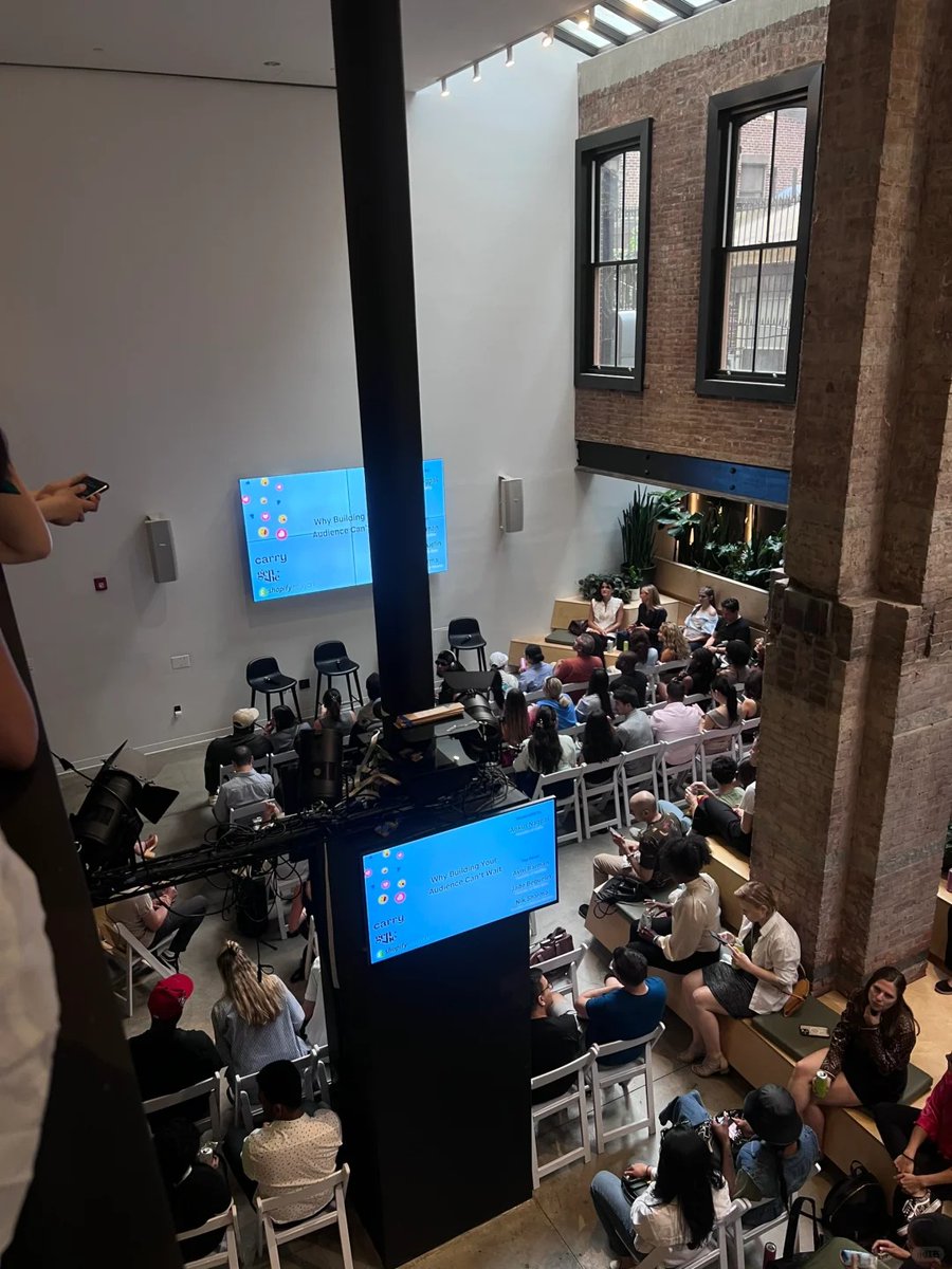 Bienekels's tweet photo. Had a fantastic time at Miami Tech Week! With so many events happening, I attended 2-3 per day, focusing on DeepTech and ClimateTech. Enjoyed investors gatherings, founder talks and live demos. Think Miami's tech scene is thriving.❤️

#WomenInTech #Networking #FutureForward https://t.co/CN1T7ZarZm