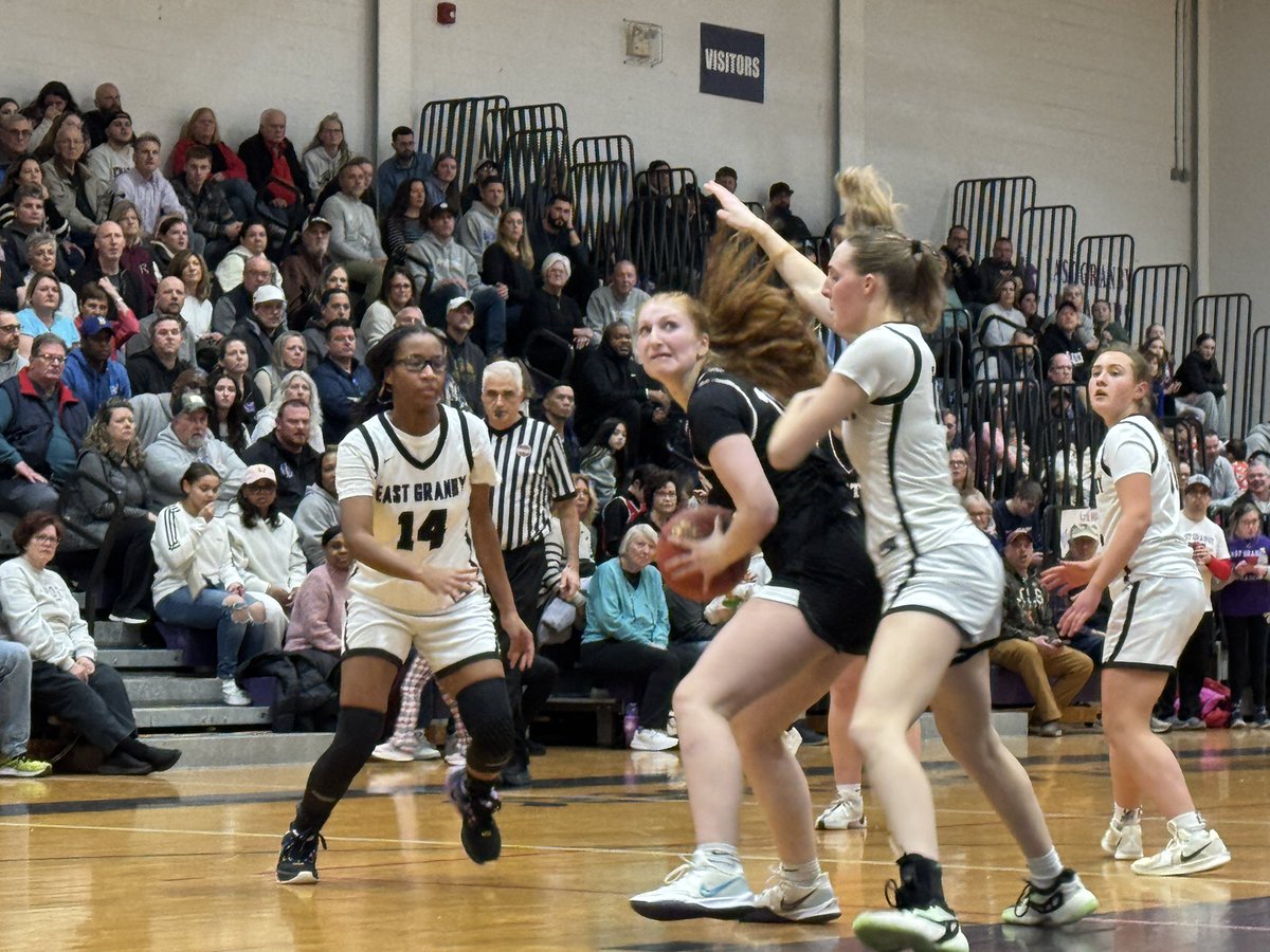 East Granby with 46-37 win in overtime over Canton and Crusaders are heading to the semifinals for first time since 1996  #ctgb
