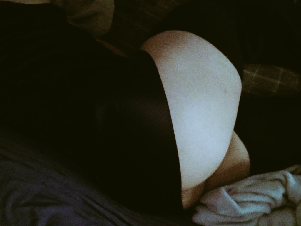 littlemwaa's tweet photo. Come slap me here plss
#sellingcontent #nsfw #nsfwtwt https://t.co/YkxgIiPiRT