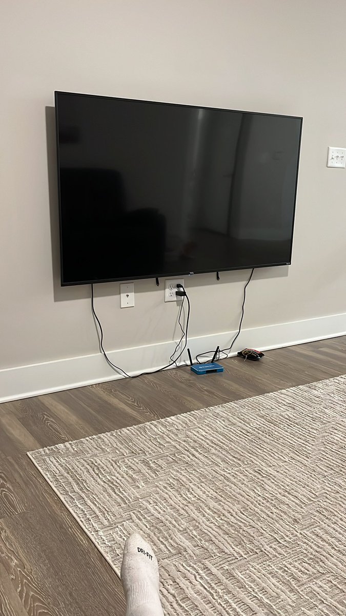 KozaTerry58371's tweet photo. Gotta be one of the worst setups I’ve seen #shrinkthegame https://t.co/D13p7ofj5L