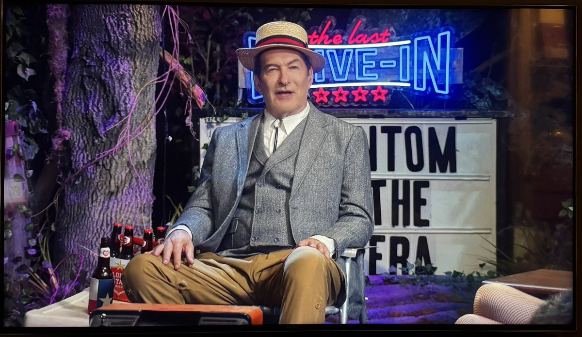 davidshewbert's tweet photo. WE ARE SO BACK
#TheLastDriveIn
@therealjoebob @kinky_horror https://t.co/tvbMAOZ5uh