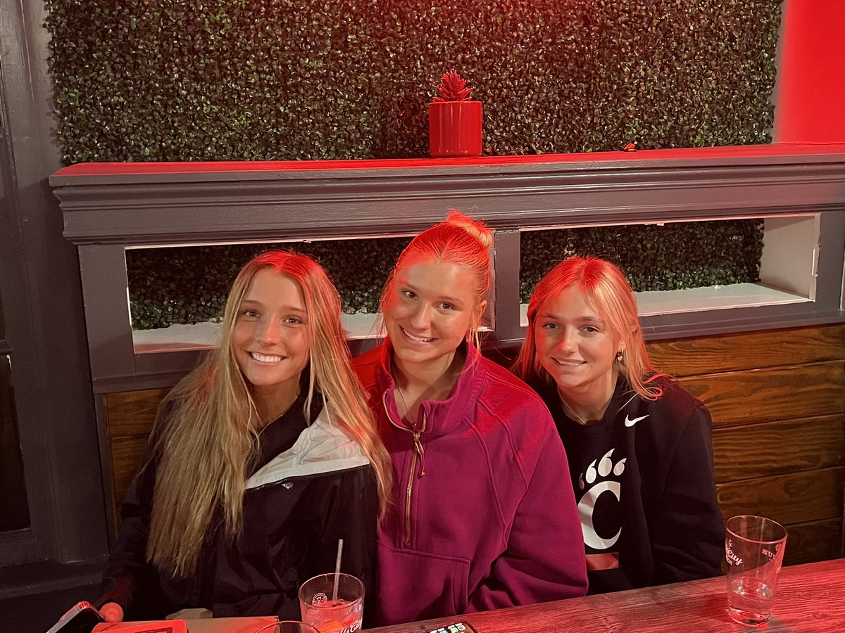 Hayven Laurendine (@laurendineh) on Twitter photo Dinner with my future teammates tonight
before our game with <a href="/RacingLou08/">Racing Louisville 08 ECNL</a> !
<a href="/RowanUnger/">Rowan Unger</a>
<a href="/FCAECNL/">FC Alliance Girls ECNL</a> <a href="/ImYouthSoccer/">ECNL/GA/Recruiting/College Soccer</a> <a href="/ECNLgirls/">ECNL Girls</a> <a href="/08g_fc/">FC Alliance 08G ECNL</a> <a href="/ECNLOhioValley/">ECNL Ohio Valley Conference</a>
<a href="/SamfordSoccer/">Samford Soccer</a>
#DogDynasty Dinner with my future teammates tonight
before our game with <a href="/RacingLou08/">Racing Louisville 08 ECNL</a> !
<a href="/RowanUnger/">Rowan Unger</a>
<a href="/FCAECNL/">FC Alliance Girls ECNL</a> <a href="/ImYouthSoccer/">ECNL/GA/Recruiting/College Soccer</a> <a href="/ECNLgirls/">ECNL Girls</a> <a href="/08g_fc/">FC Alliance 08G ECNL</a> <a href="/ECNLOhioValley/">ECNL Ohio Valley Conference</a>
<a href="/SamfordSoccer/">Samford Soccer</a>
#DogDynasty