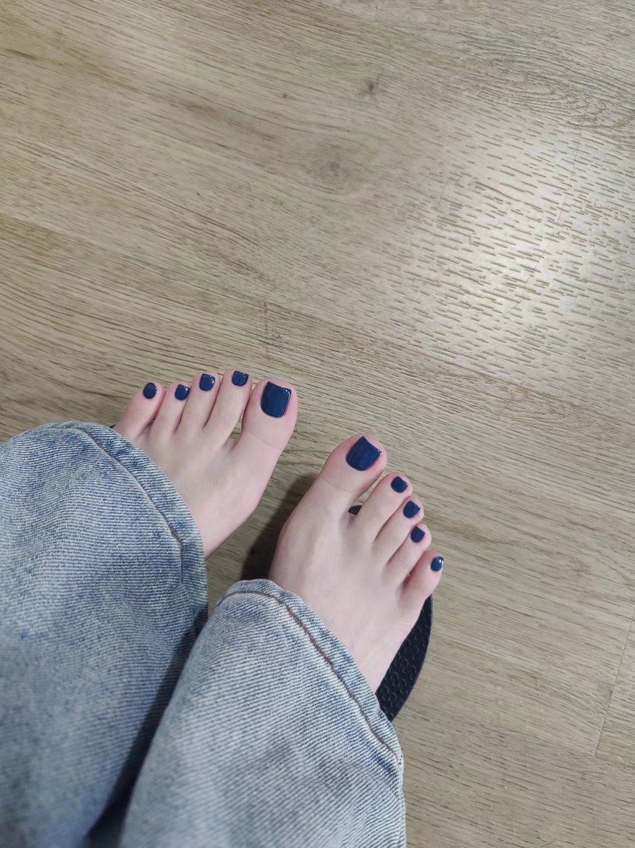 swtbrds3's tweet photo. Every step tells a story, every pose captures elegance. ๐ฃโจ #FeetModel #SolePerfection #FootPhotography #BarefootBeauty #ToeArt #AnkleAesthetics #SoleShots #FootFocus #FeetLover #ElegantFeet https://t.co/7GonViPETB